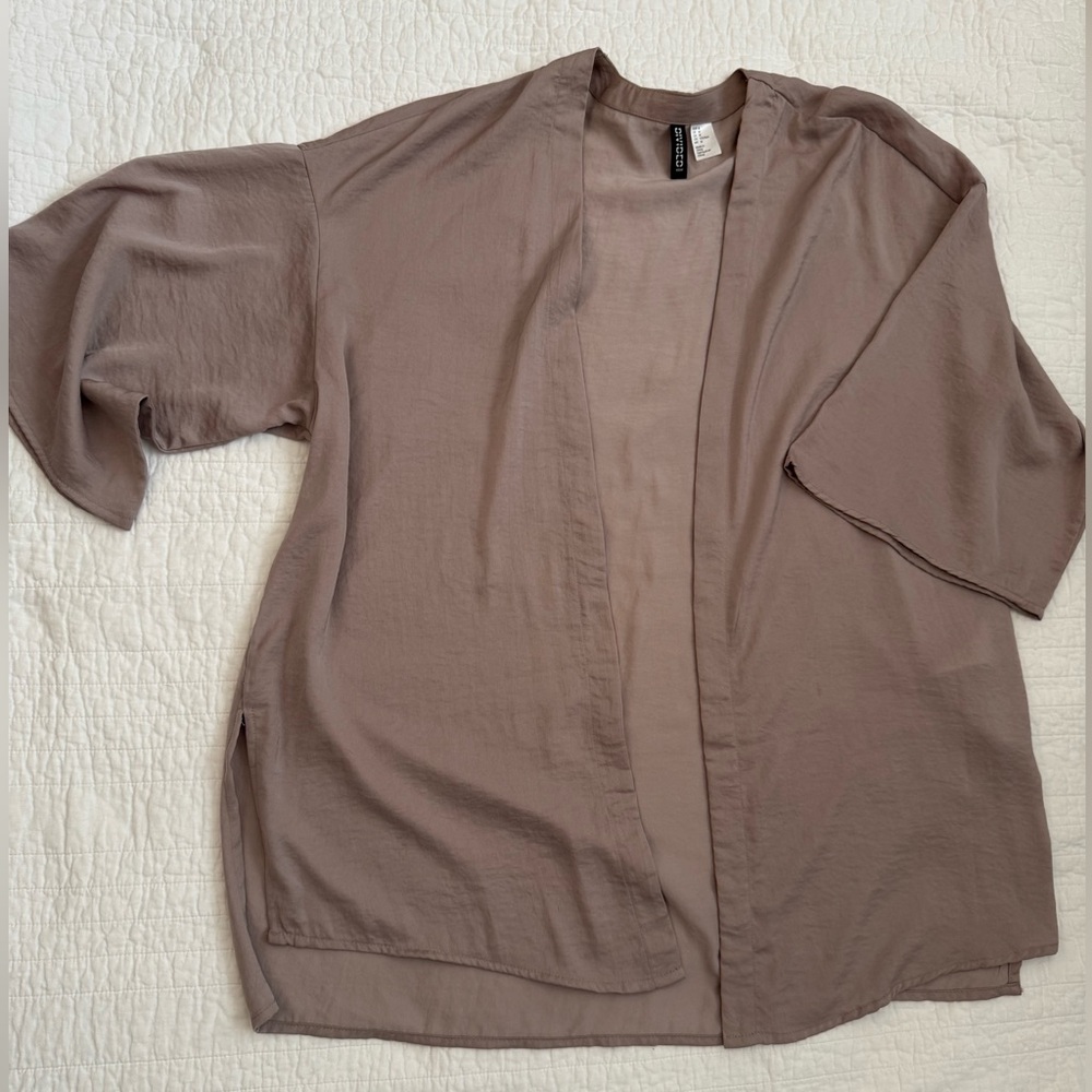 H&M flowy kimono top